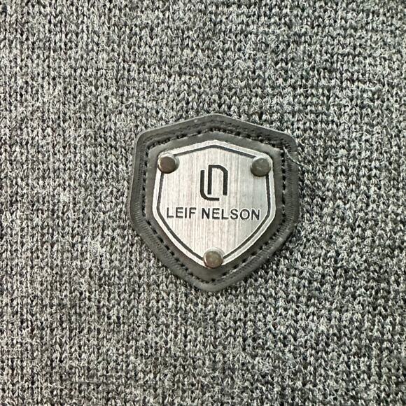 Leif Nelson Men's Large Gray Knit Sweater V-Neck Soft Casual Stretch Comfort EUC - Picture 3 of 9